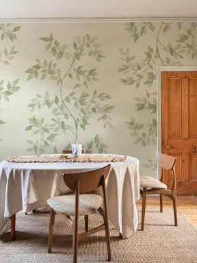 Soft Green Leaf Pattern Botanical Wall Mural