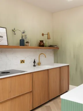 Papier peint panoramique "Atmosphère" en vert mat texturé