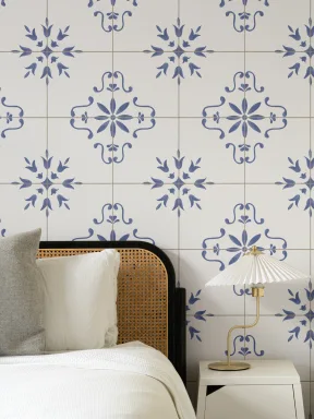Papier peint panoramique bleu à motif Azulejo