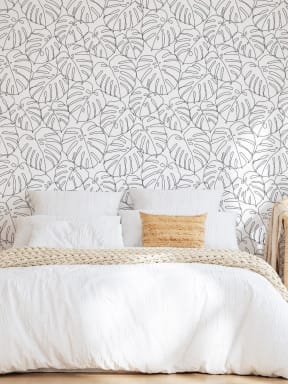 Black & White Minimal Monstera Leaf Repeat Pattern Wallpaper
