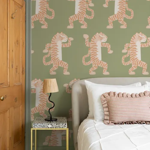 Roze & Groene Dansende Tijger Muurschildering