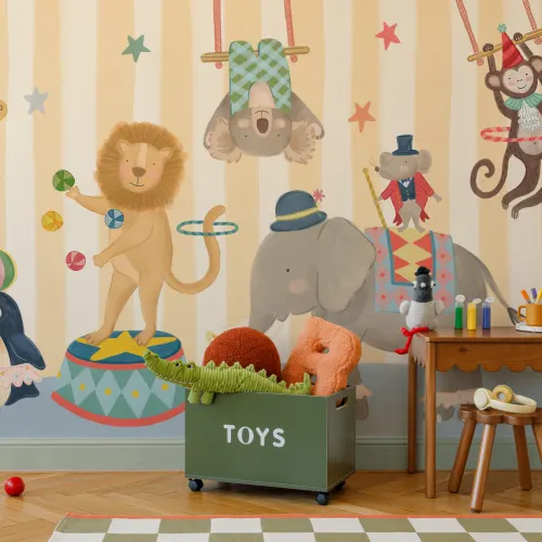 Carta da parati per bambini a strisce gialle con animali da circo