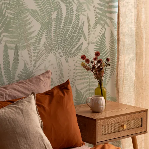 Green Vintage Fern Leaf Illustrations Repeat Pattern Wallpaper