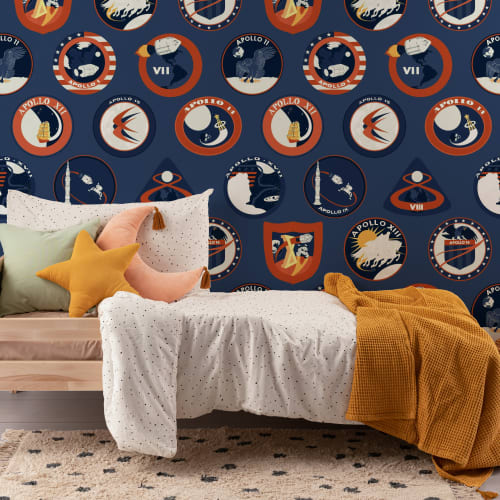 Mural de papel de parede com padrão temático do espaço com emblemas da Nasa azuis