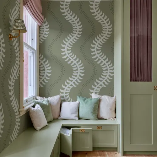 Green Fern Pattern Wall Mural With Wavy Design