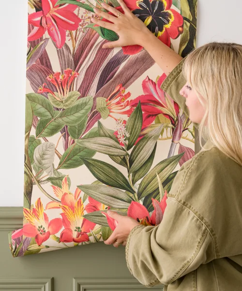 How to Hang Wallpaper